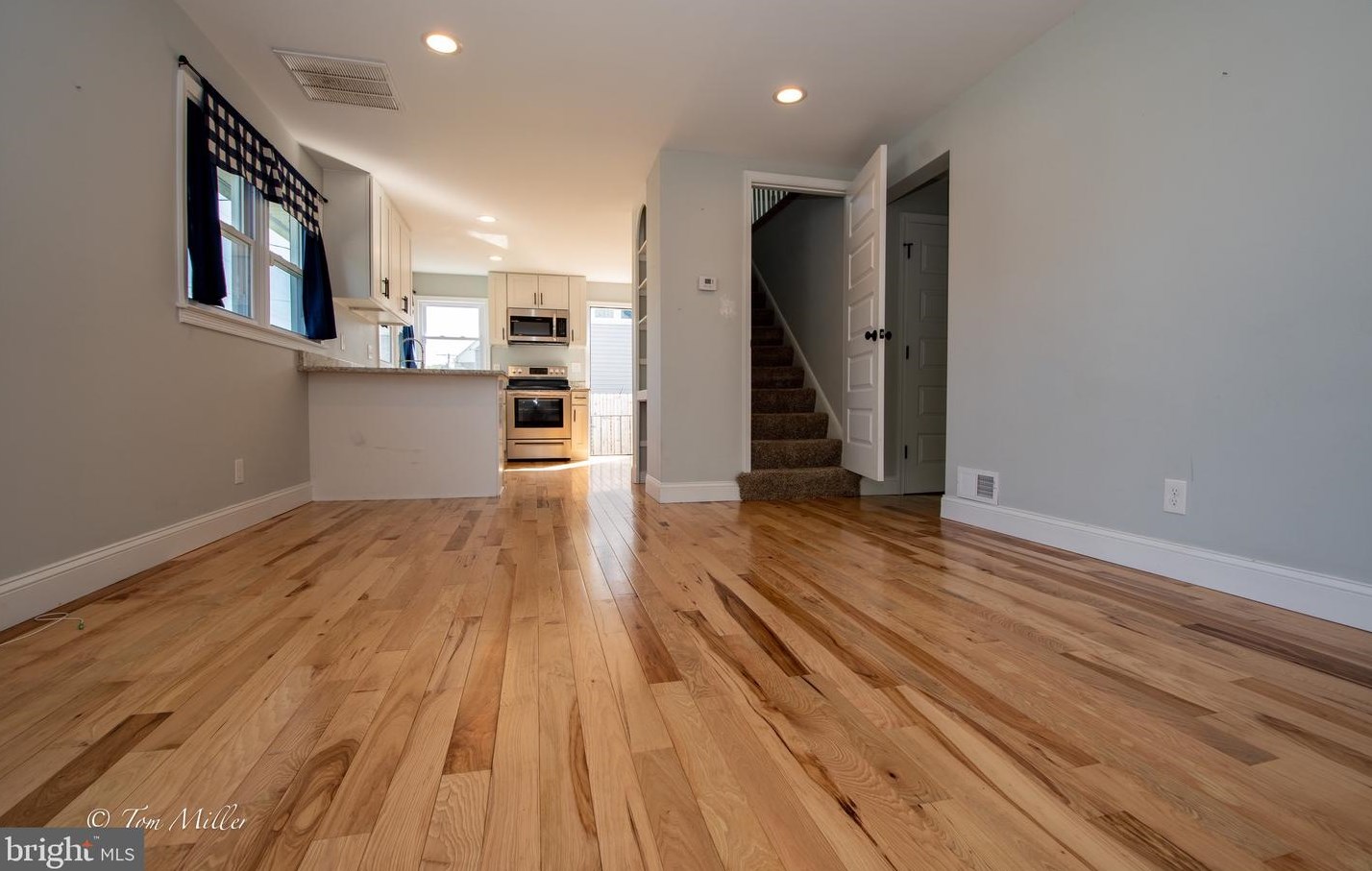 947 Kinwat Ave, Baltimore MD  21221-5219 exterior