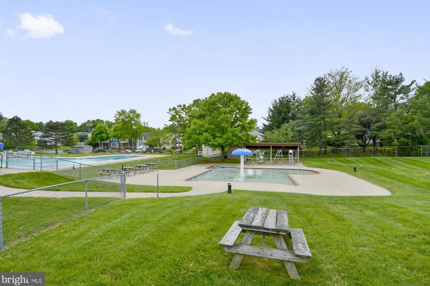 35 Laurel Path Ct, Baltimore MD 21236-5557 exterior