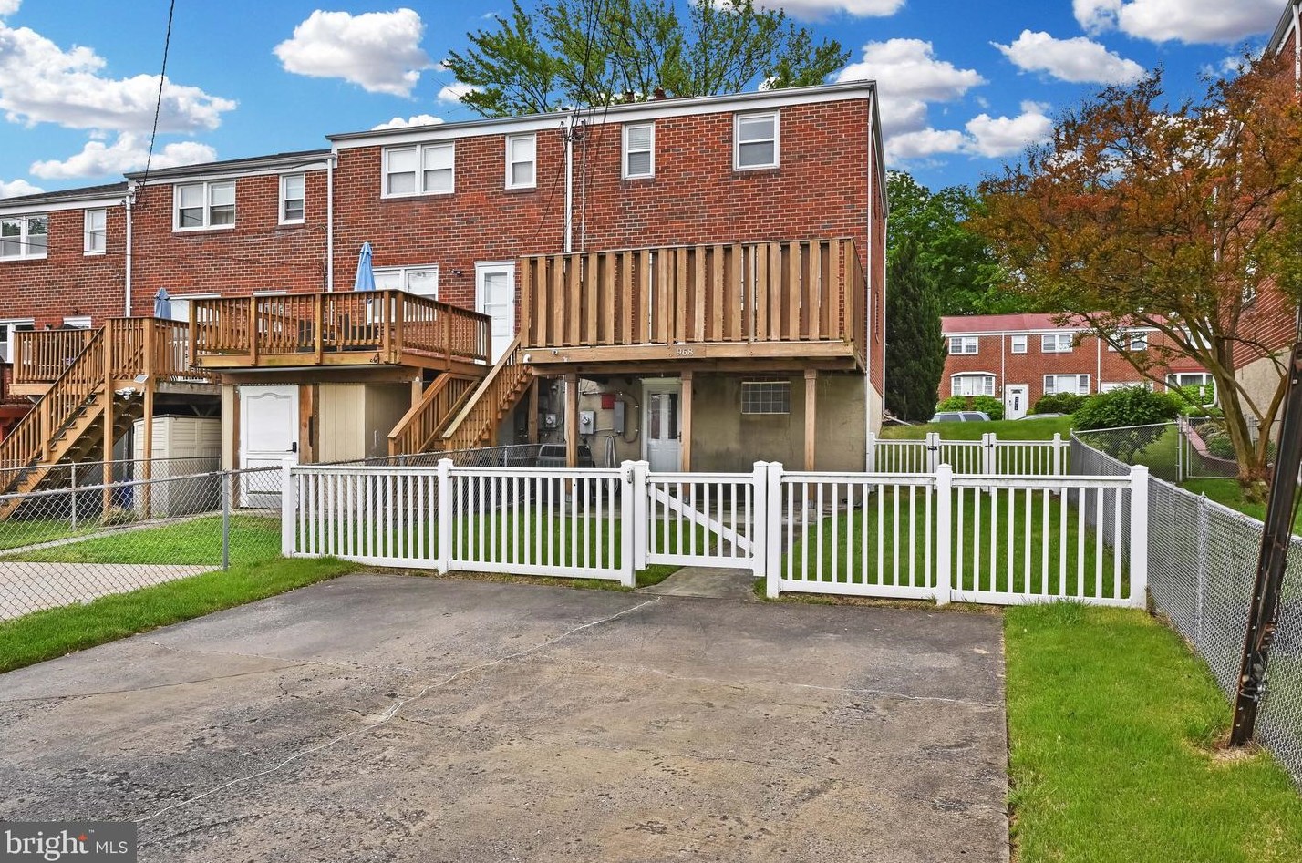 968 Circle Dr, Baltimore MD  21227-2322 exterior