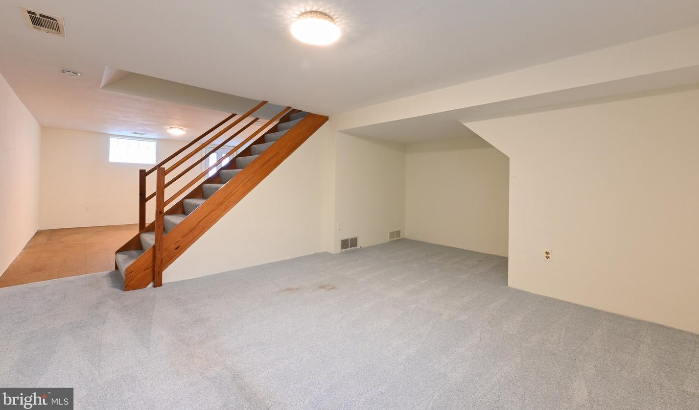 968 Circle Dr, Baltimore MD  21227-2322 exterior