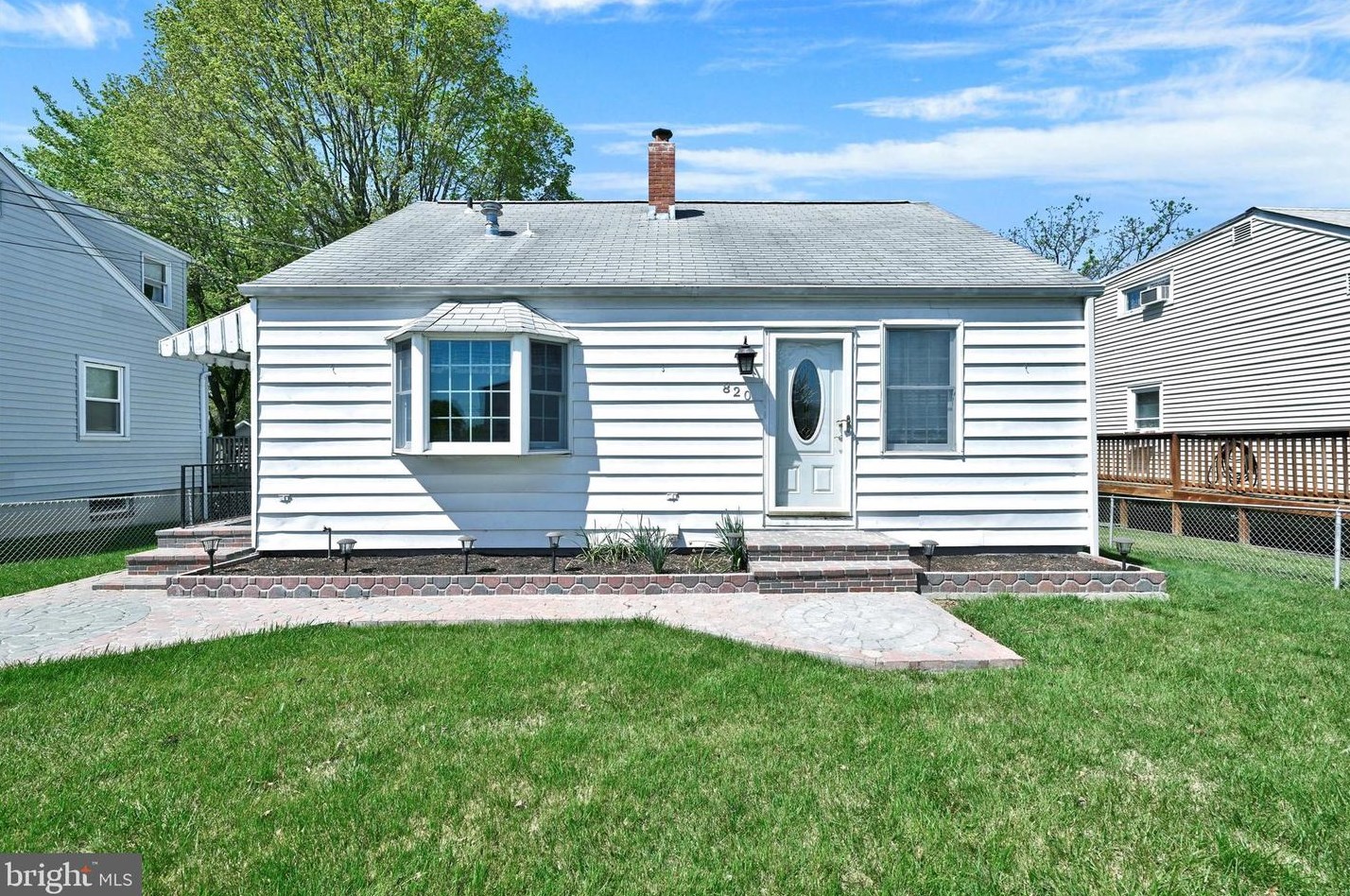 820 Woodlynn Rd, Baltimore, MD 21221-5240