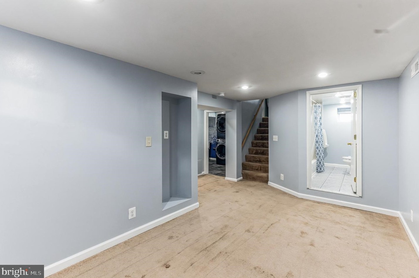 2505 Wendover Rd, Baltimore MD  21234-6221 exterior