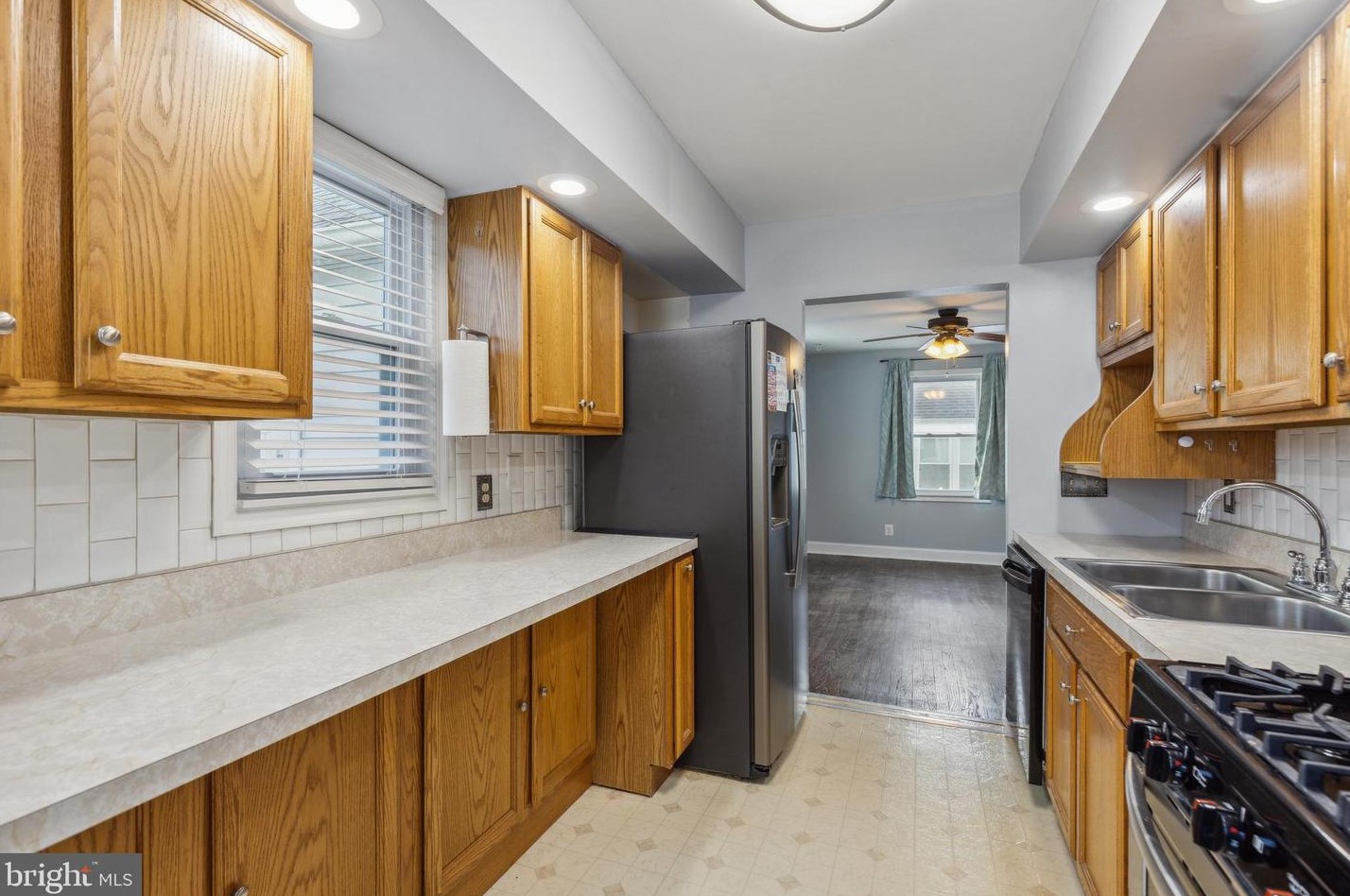 2505 Wendover Rd, Baltimore MD  21234-6221 exterior