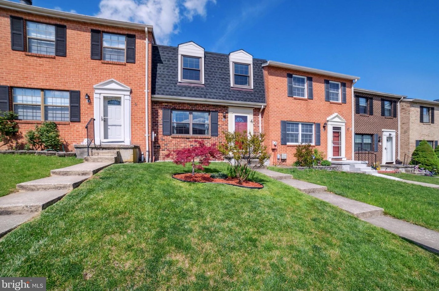 14 Kimball Ridge Ct, Baltimore, MD 21228-2404