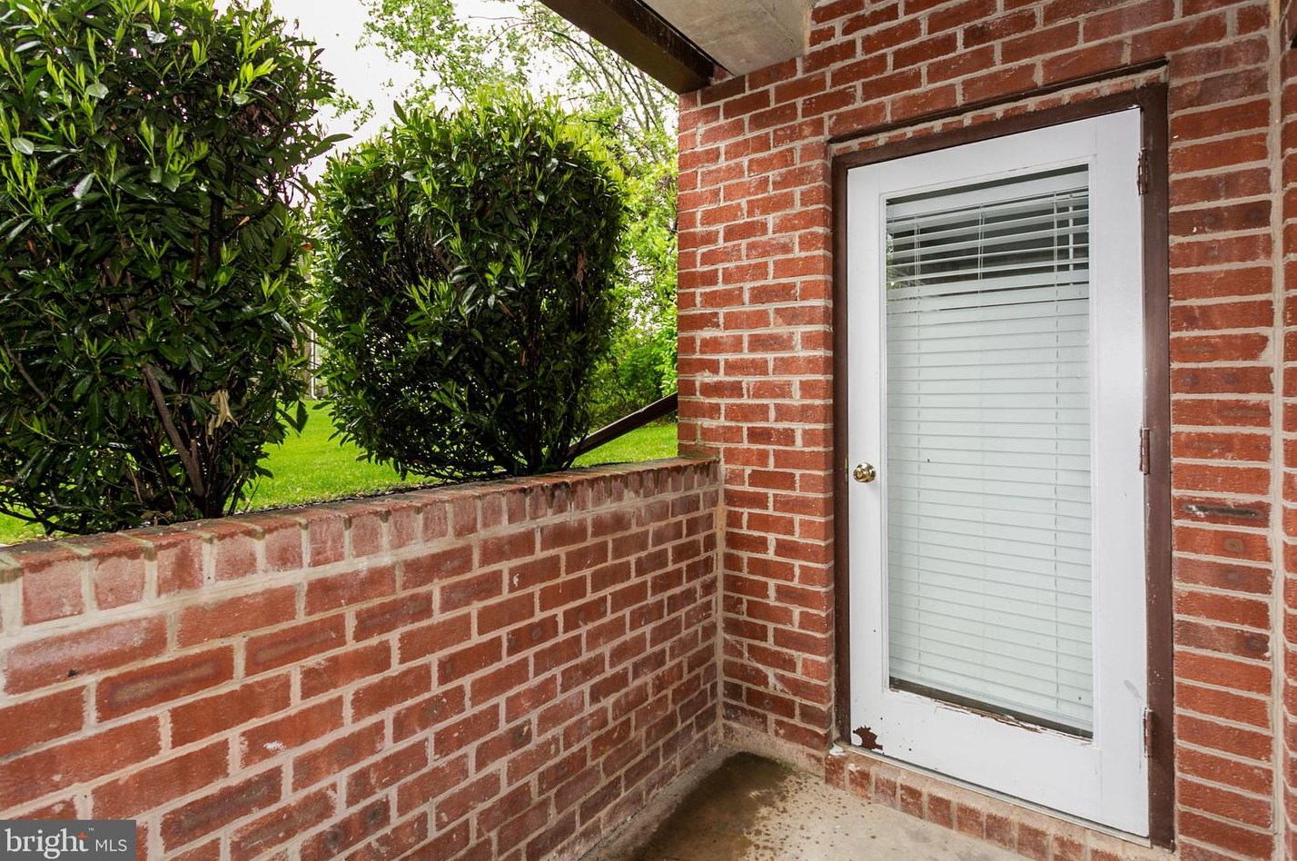 21 Juliet Ln, Baltimore MD 21236-1256 exterior