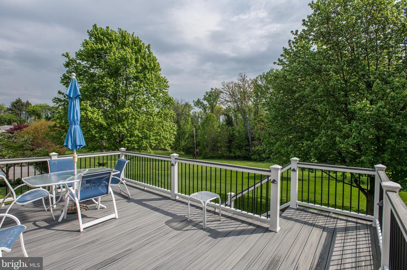 1117 Gypsy Ln, Baltimore, MD 21286-1406