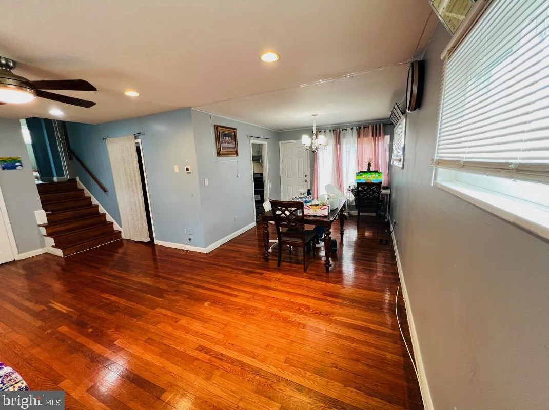 906 Prestwood Rd, Baltimore, MD 21228-1222