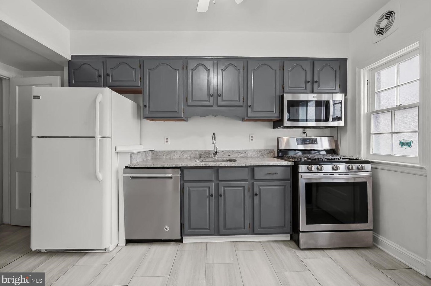 38 Maple Dr, Baltimore MD  21220-3304 exterior