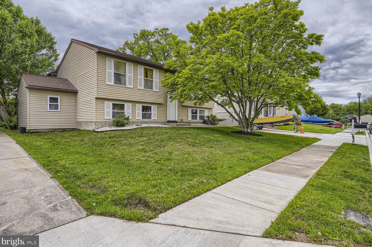 1915 Sue Creek Dr, Baltimore, MD 21221-1929