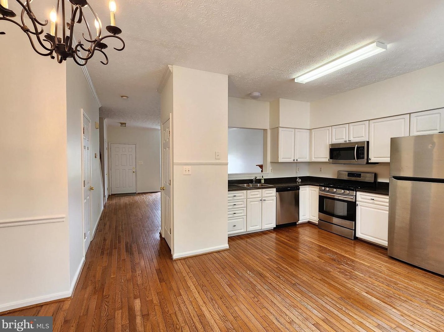 20 Gunfalls Garth, Baltimore, MD 21236