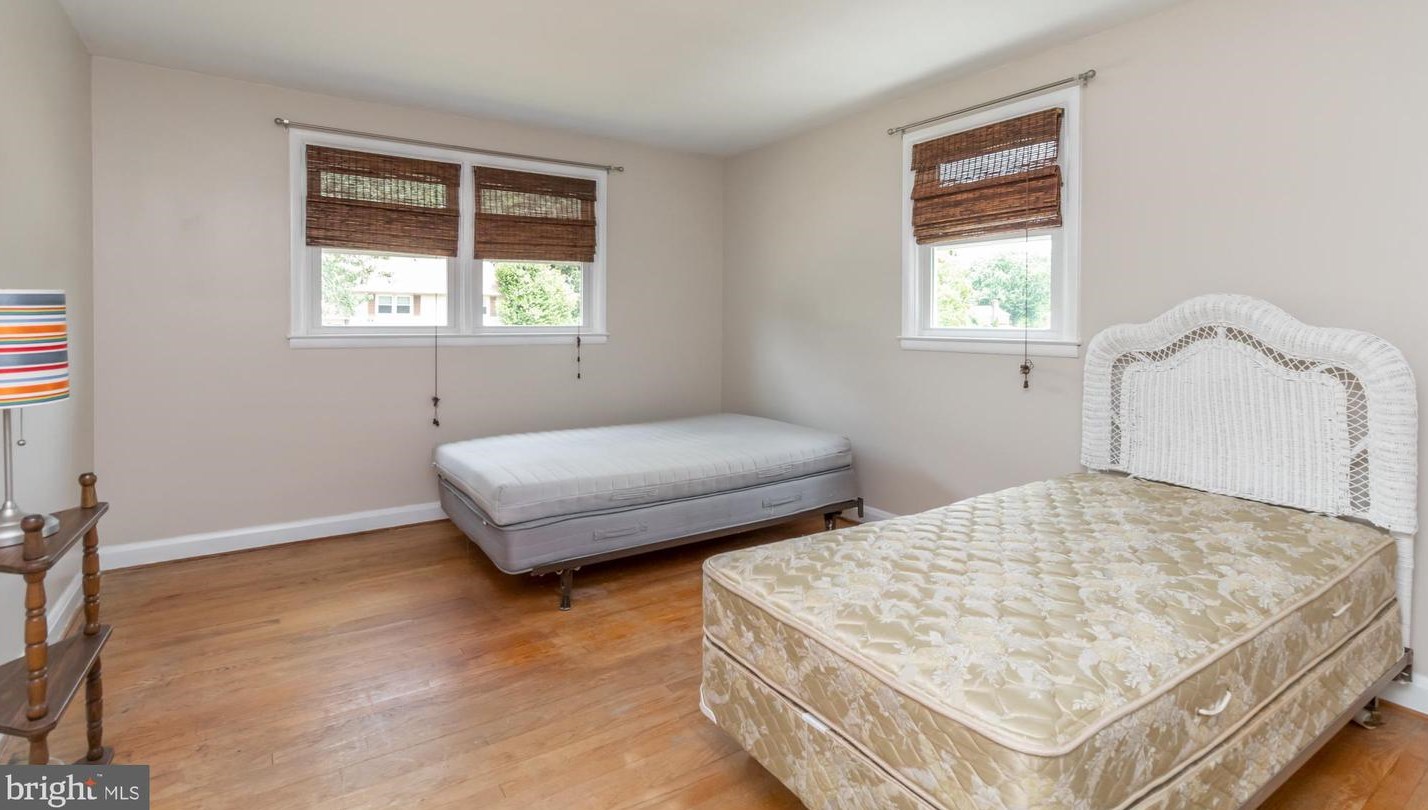 1621 Jeffers Rd, Baltimore MD  21204-1929 exterior