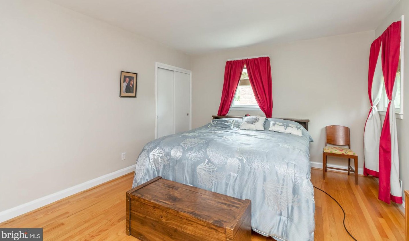 1621 Jeffers Rd, Baltimore MD  21204-1929 exterior