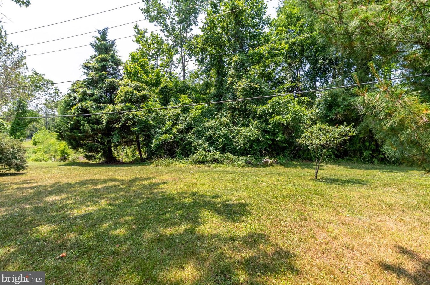 1621 Jeffers Rd, Baltimore MD  21204-1929 exterior