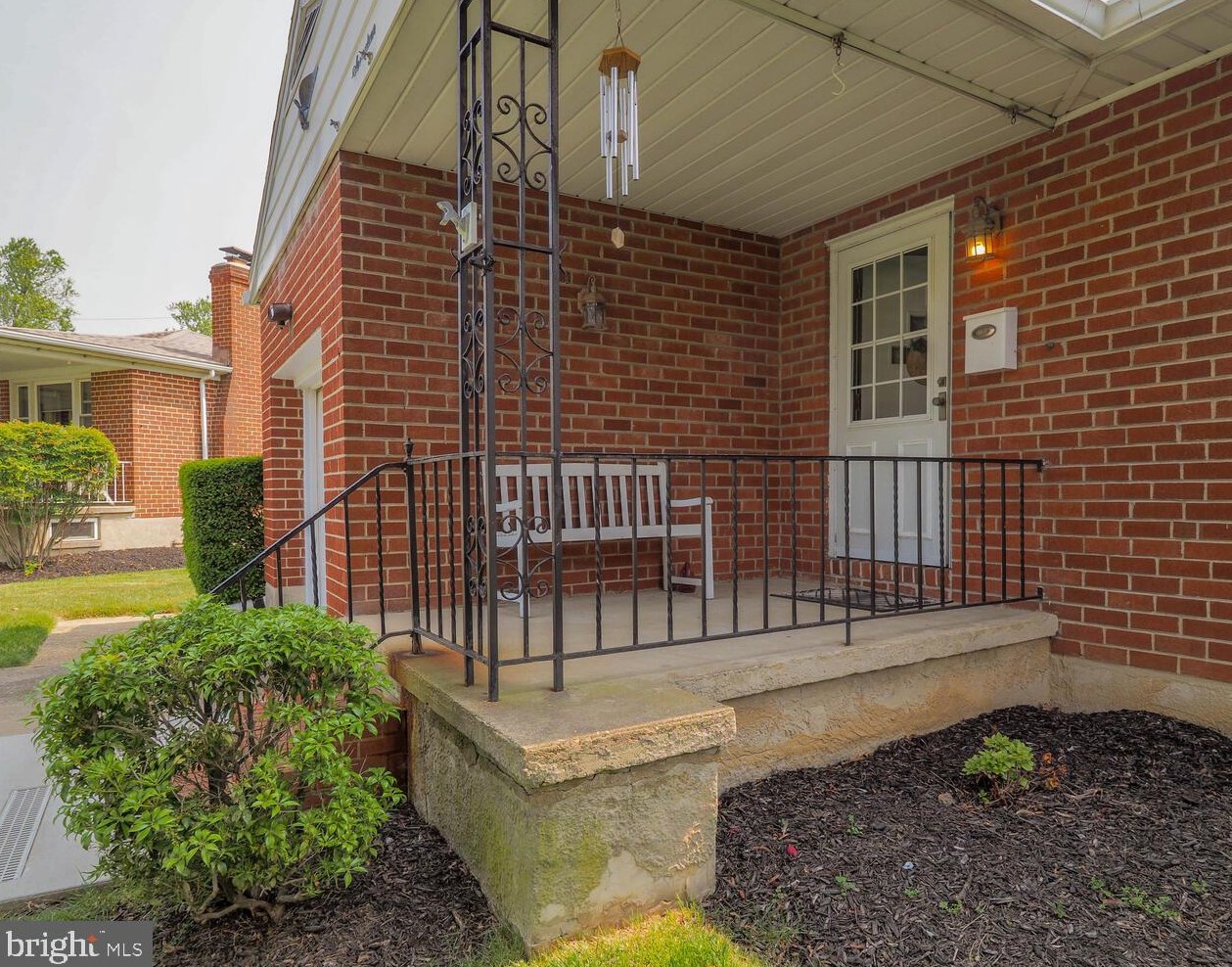 17 Beaumont Ave, Baltimore, MD 21228-5024