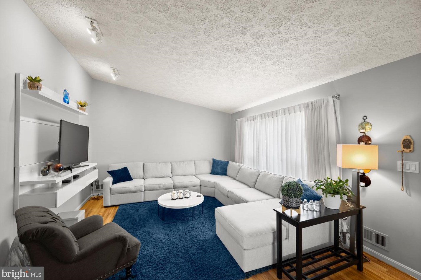 2701 Geartner Rd, Baltimore MD  21209-1409 exterior