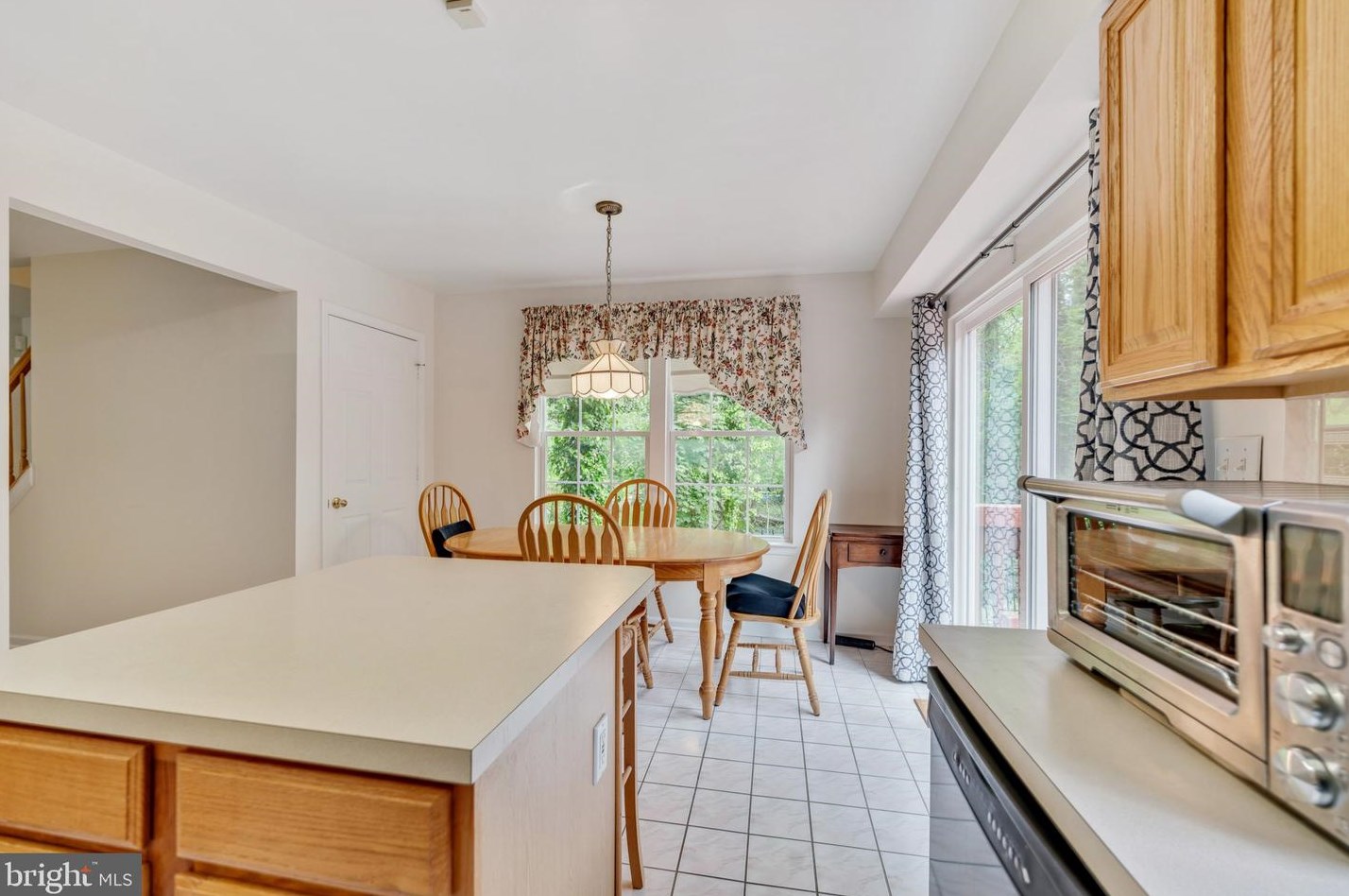 1 Overhill Rd, Baltimore MD  21228-4924 exterior