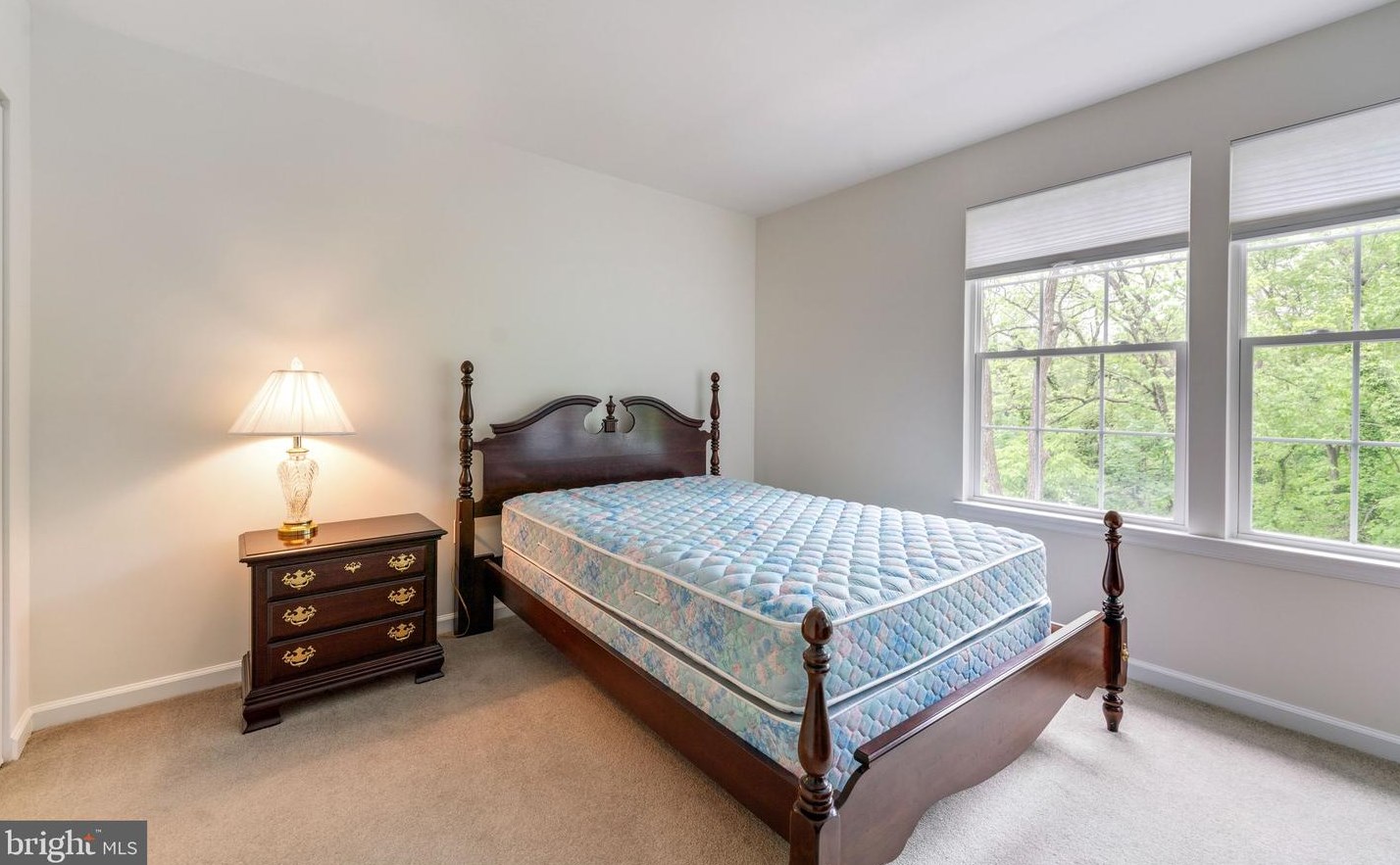 1 Overhill Rd, Baltimore MD  21228-4924 exterior