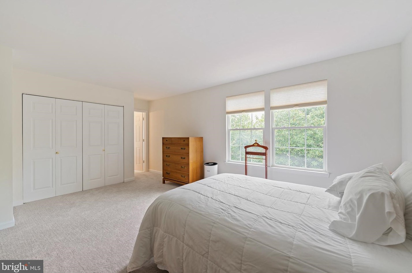 1 Overhill Rd, Baltimore MD  21228-4924 exterior