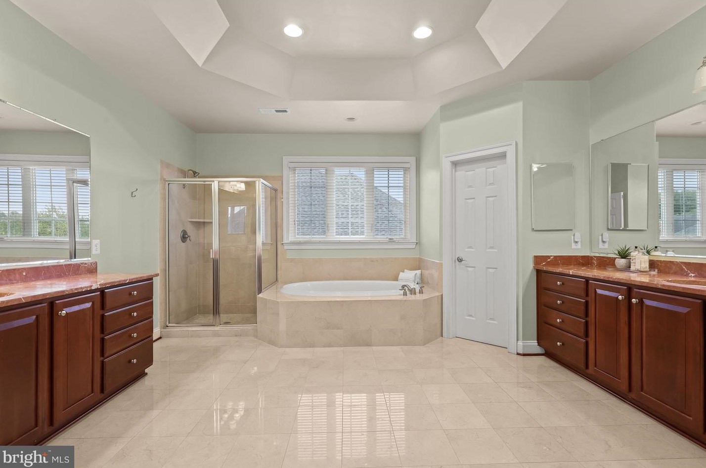 2518 Stone Cliff Dr, Baltimore MD  21209-3733 exterior