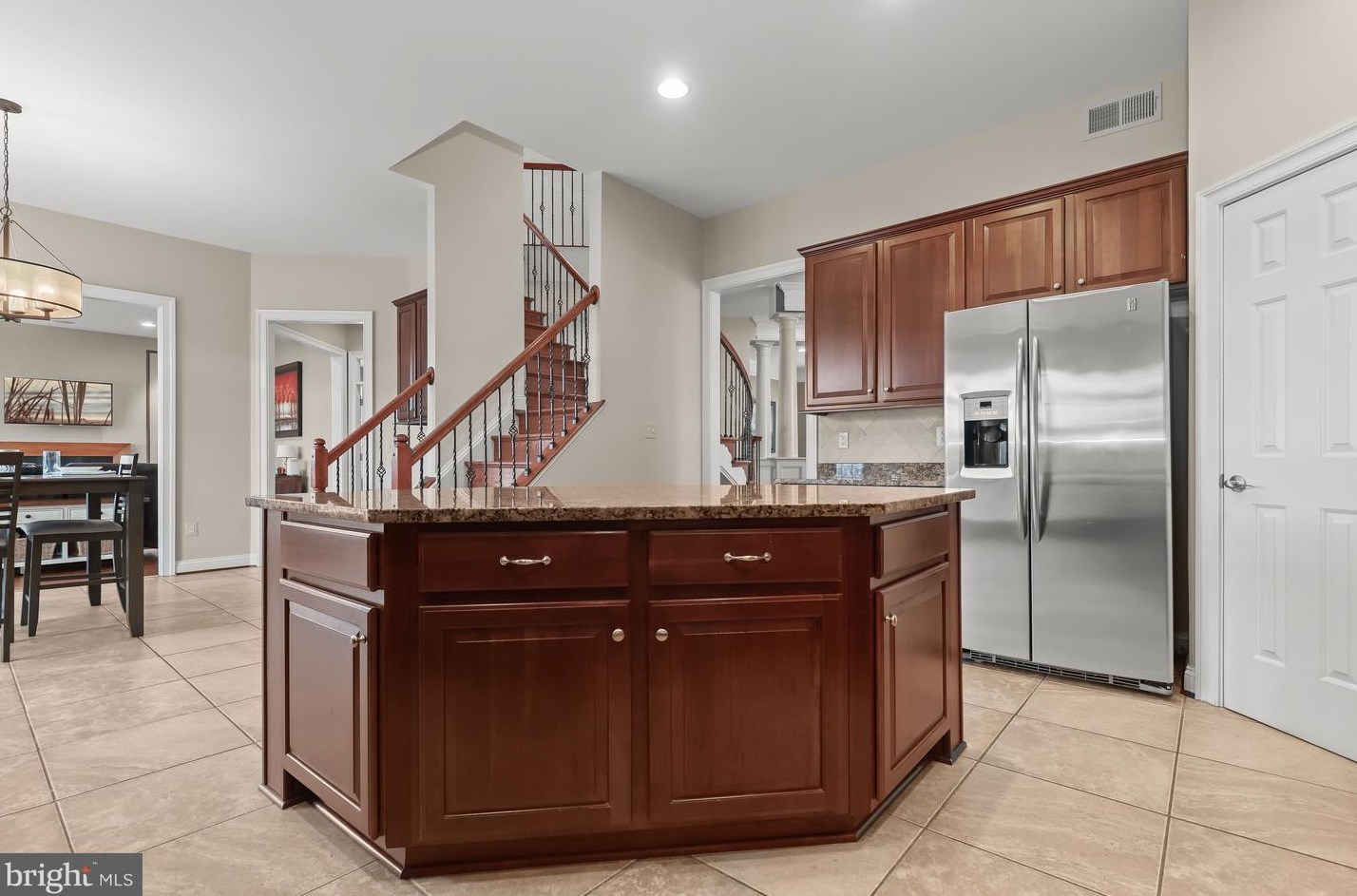 2518 Stone Cliff Dr, Baltimore MD  21209-3733 exterior