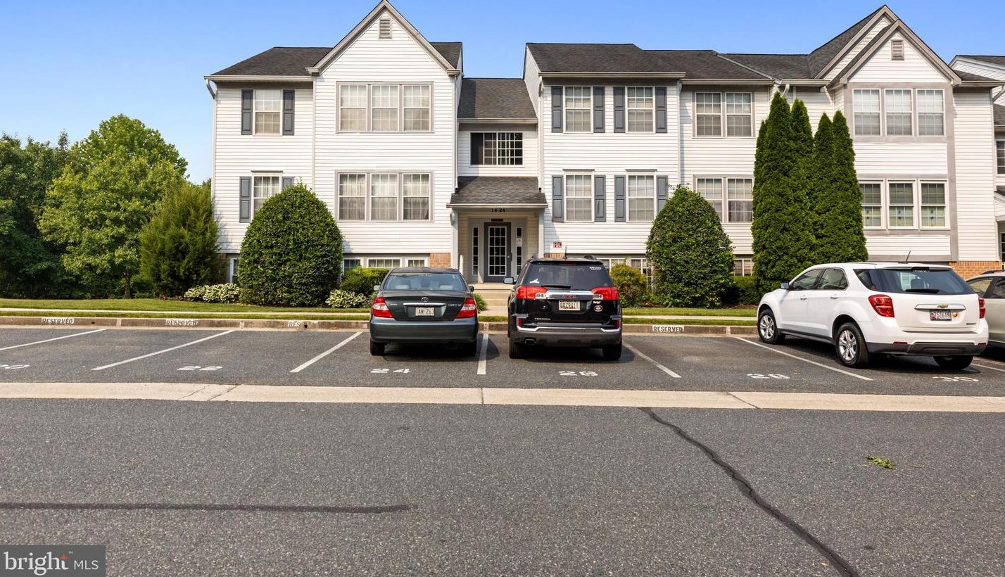 16 Surrey Ln, Baltimore, MD 21236-4833