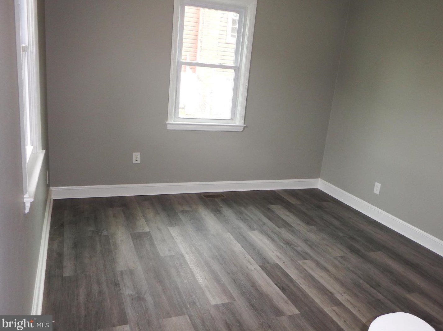 2123 Smith Ave, Baltimore MD  21227-1826 exterior