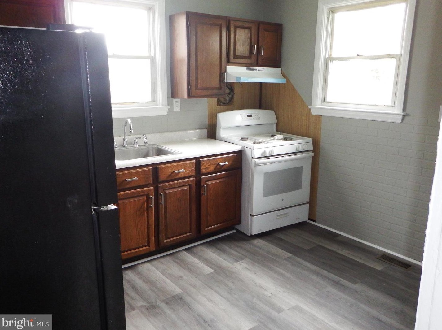 2123 Smith Ave, Baltimore MD  21227-1826 exterior