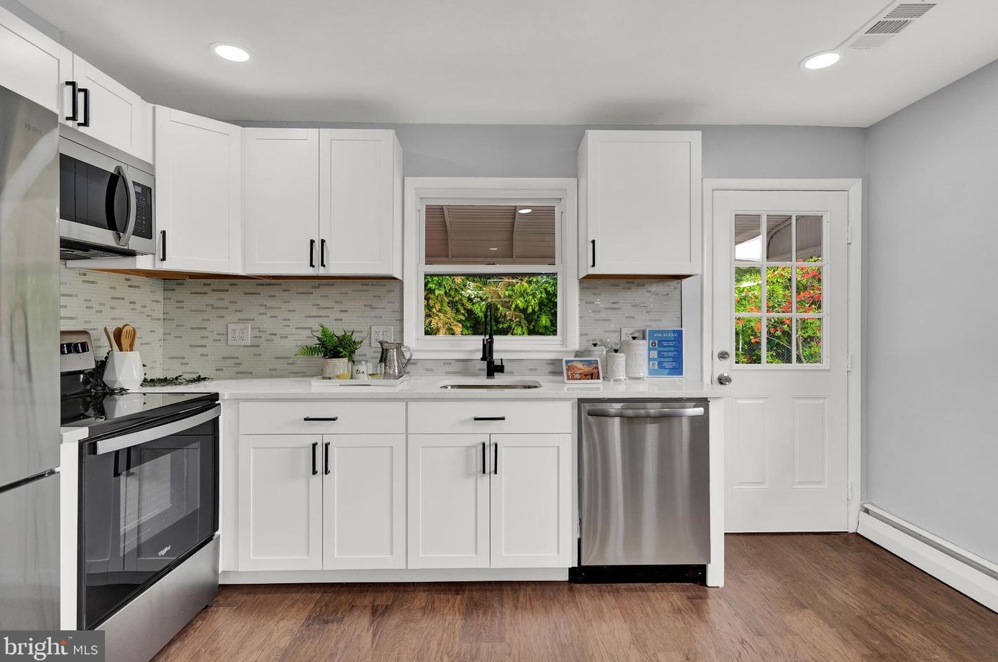 307 Essex Ave, Baltimore MD  21221-4710 exterior