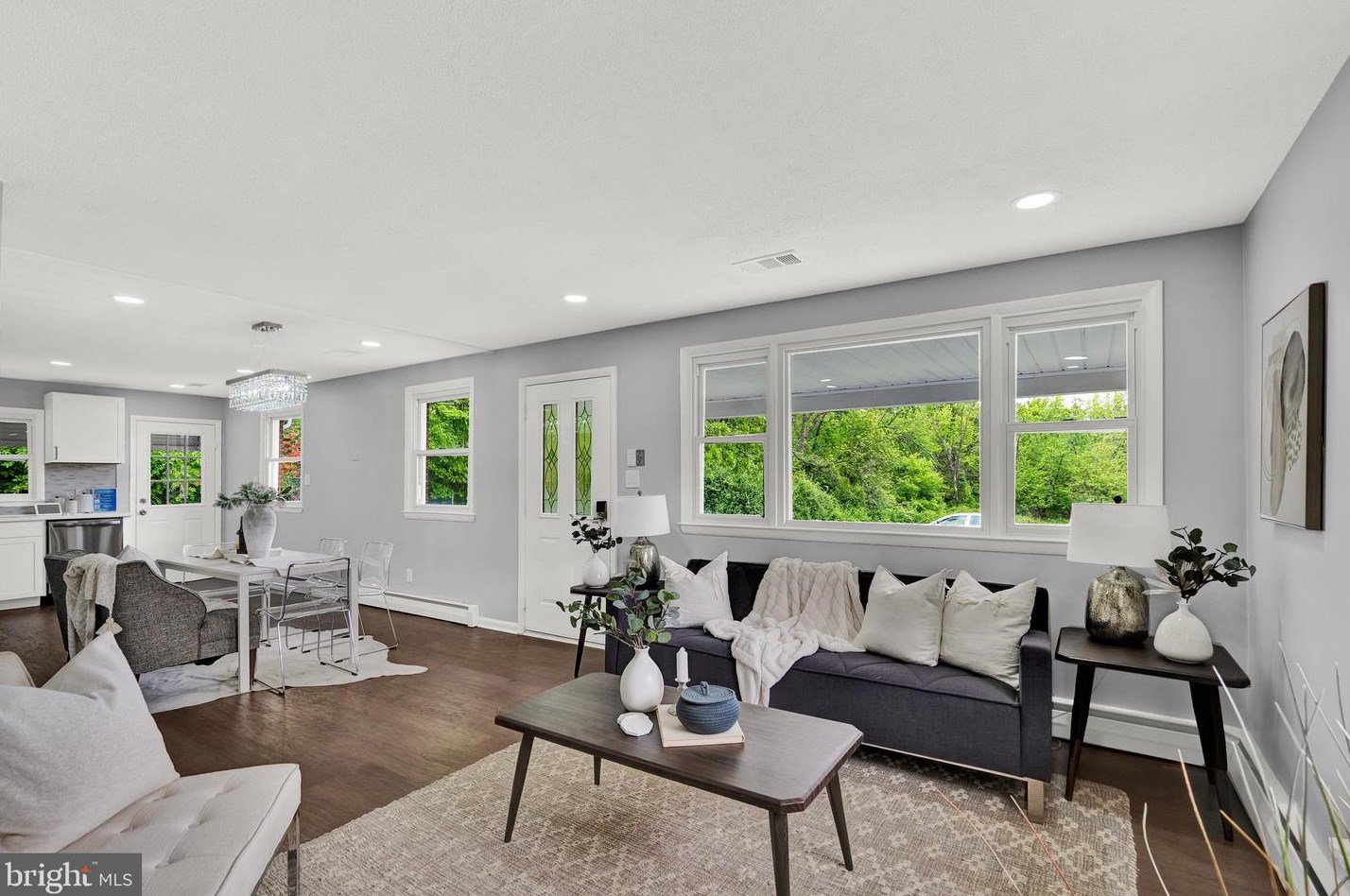 307 Essex Ave, Baltimore MD  21221-4710 exterior