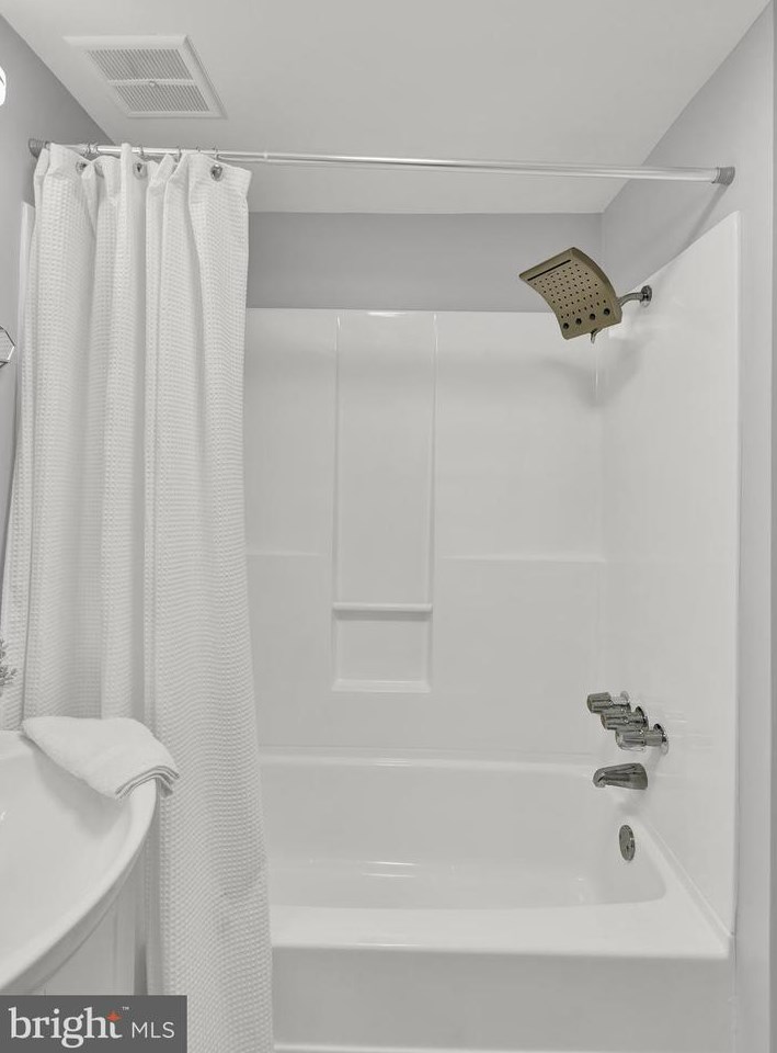 307 Essex Ave, Baltimore MD  21221-4710 exterior