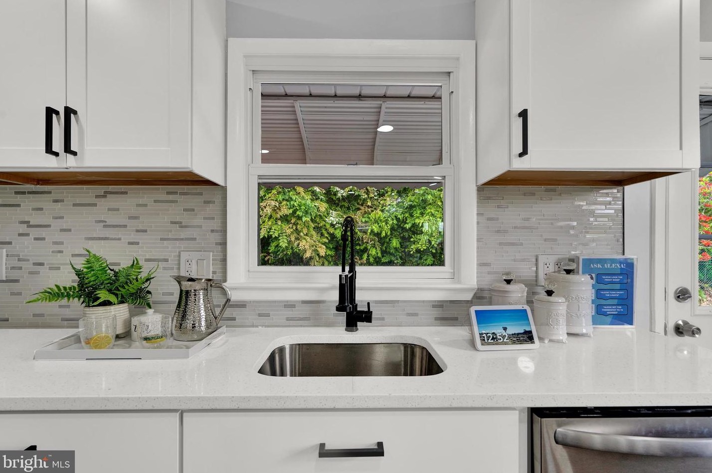 307 Essex Ave, Baltimore MD  21221-4710 exterior