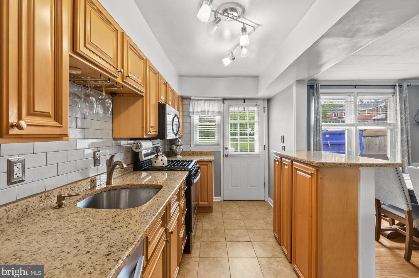 1842 Trenleigh Rd, Baltimore MD 21234-3844 exterior