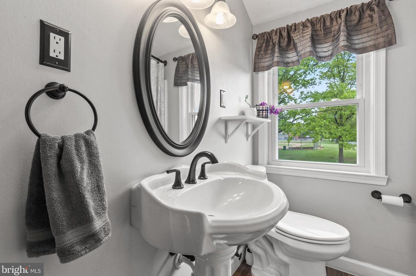 1842 Trenleigh Rd, Baltimore MD 21234-3844 exterior