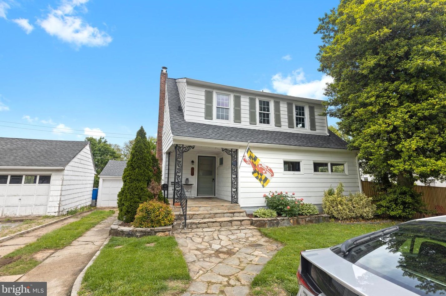 7 Cedarwood Rd, Baltimore, MD 21228-2352