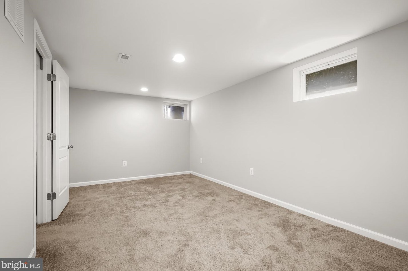 1920 Drummond Rd, Baltimore MD  21228-4206 exterior