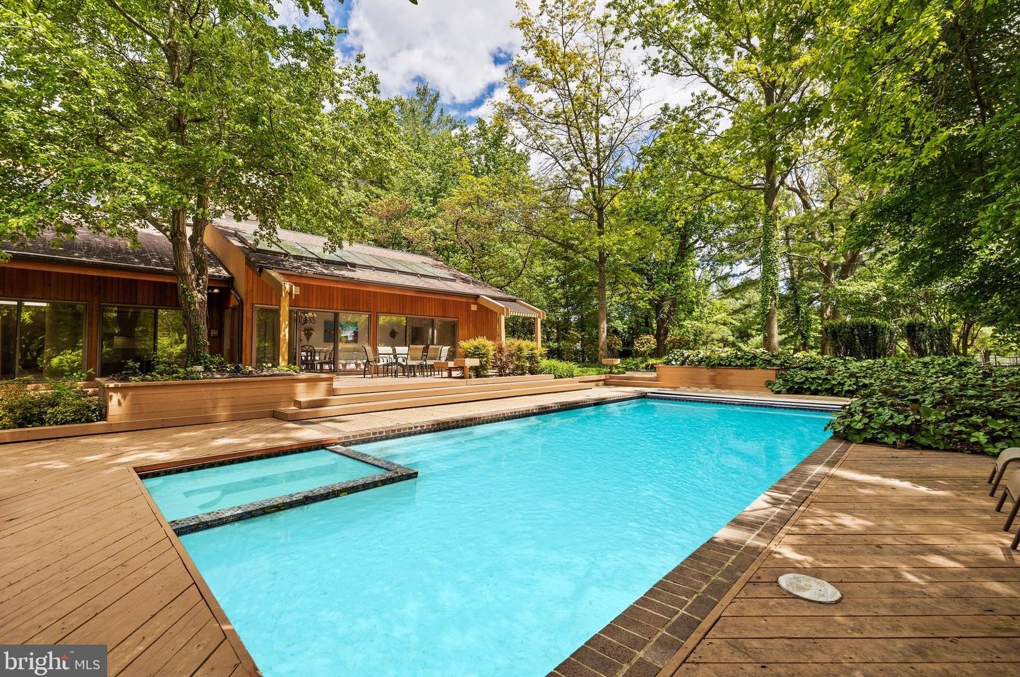 8570 Leisure Hill Dr, Baltimore MD  21208-1740 exterior