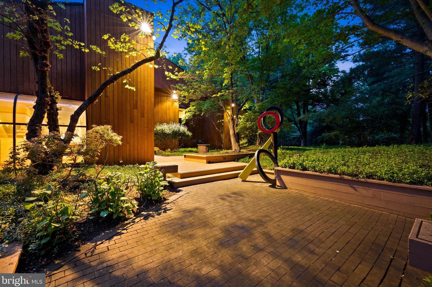 8570 Leisure Hill Dr, Baltimore MD  21208-1740 exterior