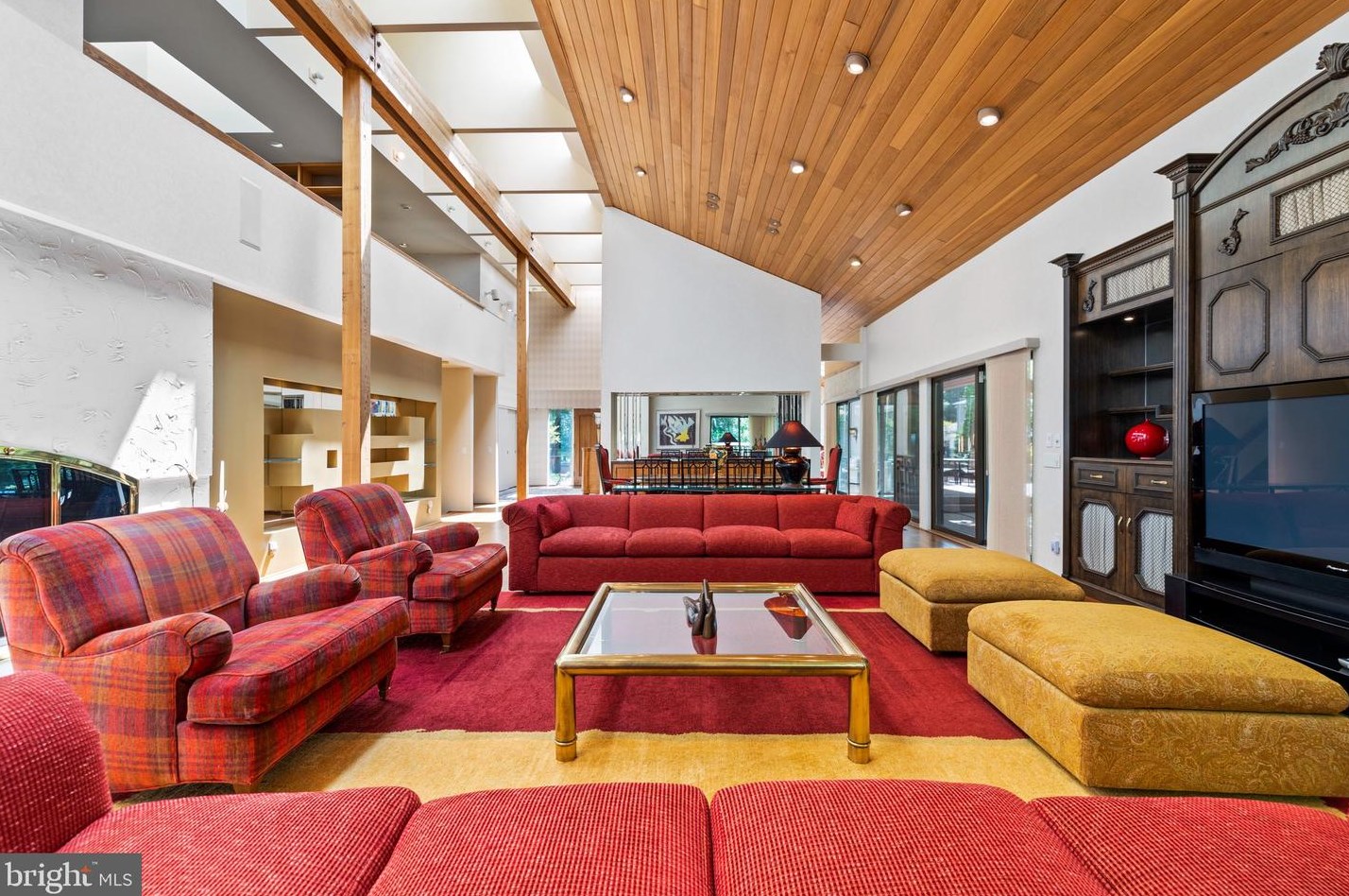 8570 Leisure Hill Dr, Baltimore MD  21208-1740 exterior