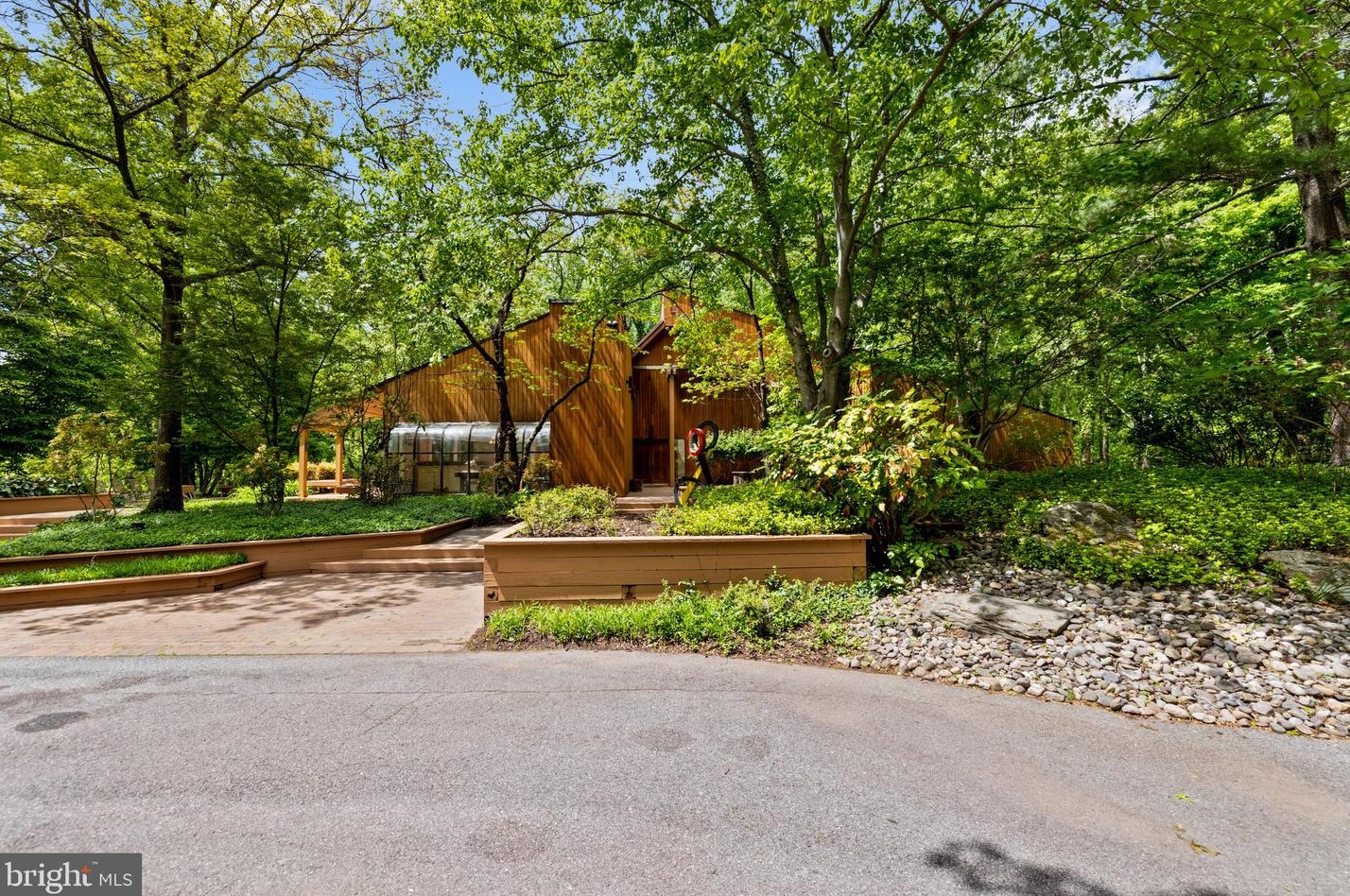 8570 Leisure Hill Dr, Baltimore MD  21208-1740 exterior