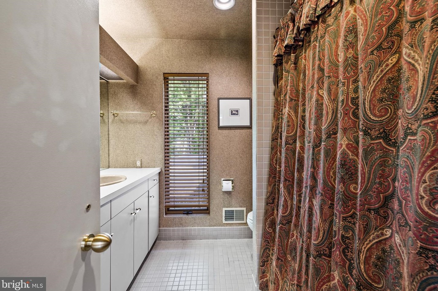 8570 Leisure Hill Dr, Baltimore MD  21208-1740 exterior