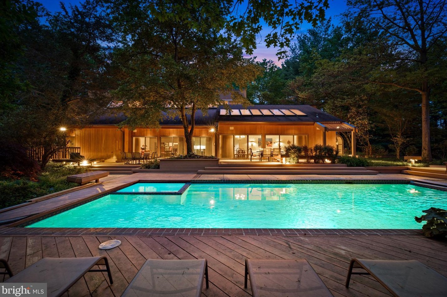 8570 Leisure Hill Dr, Baltimore MD  21208-1740 exterior