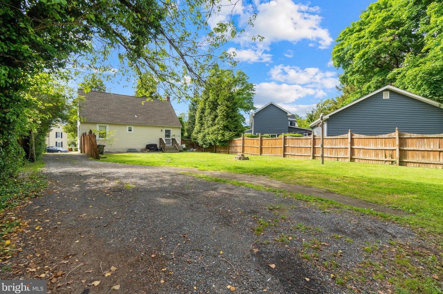 314 Harlem Ave, Baltimore MD  21228-1406 exterior