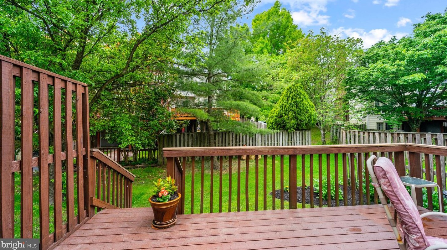 2011 Masters Dr, Baltimore MD  21209-1746 exterior