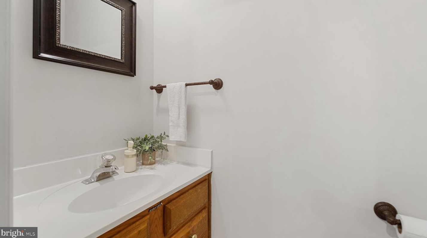 2011 Masters Dr, Baltimore MD  21209-1746 exterior