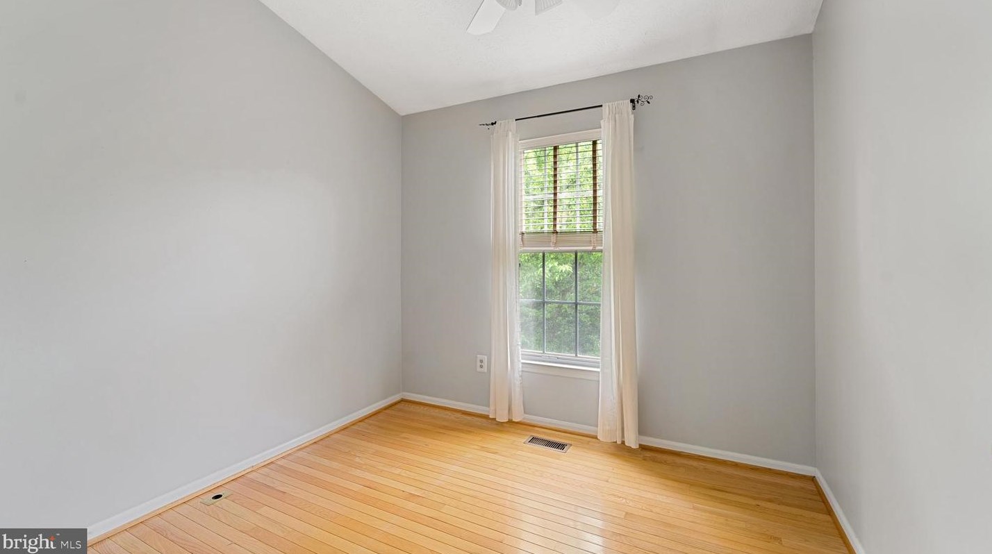 2011 Masters Dr, Baltimore MD  21209-1746 exterior