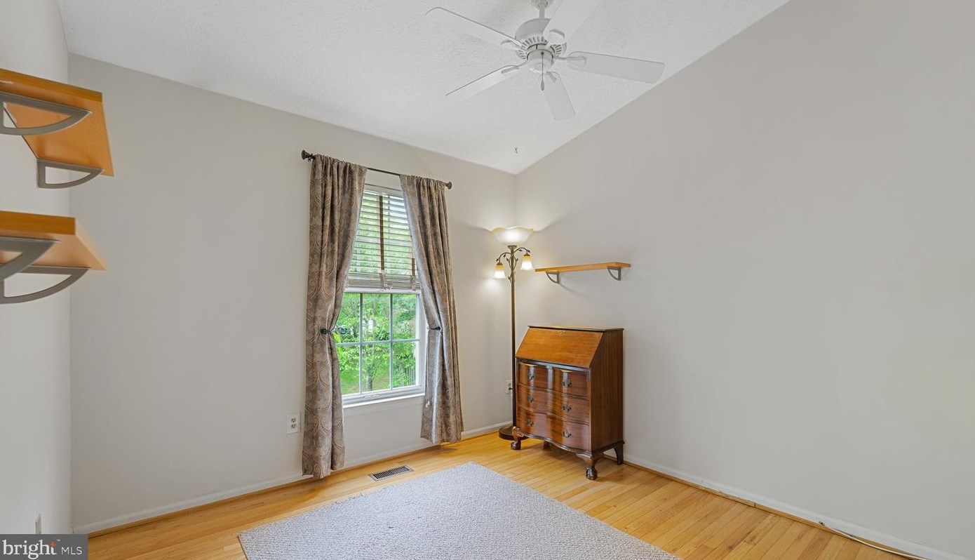 2011 Masters Dr, Baltimore MD  21209-1746 exterior