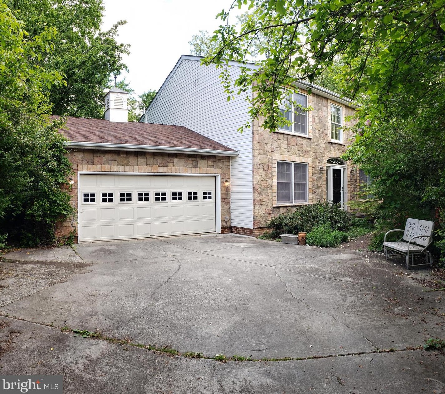 22 Hinesleigh Ct, Baltimore, MD 21234-1338
