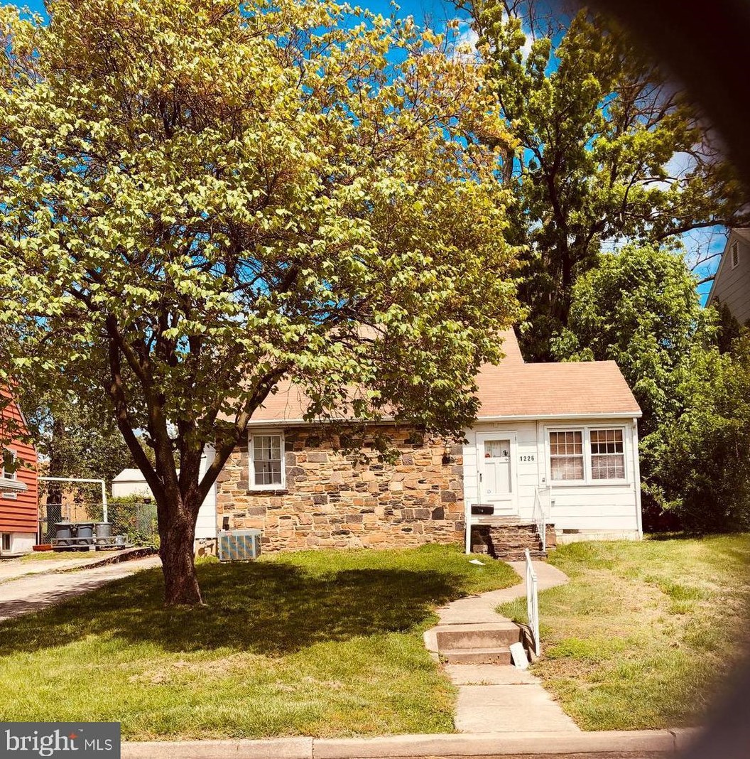 1226 Greystone Rd, Baltimore, MD 21227-2301