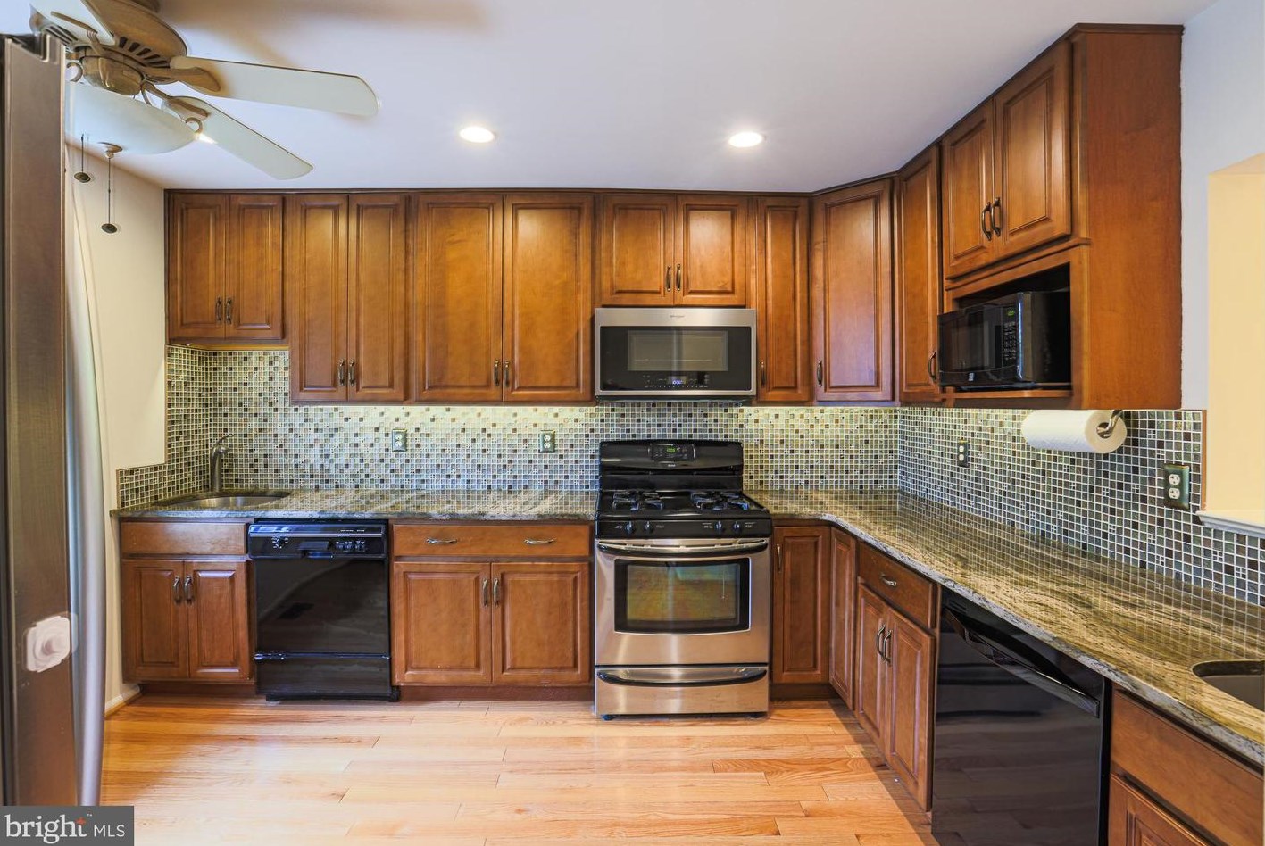 58 Jones Valley Cir, Baltimore, MD 21209-1642