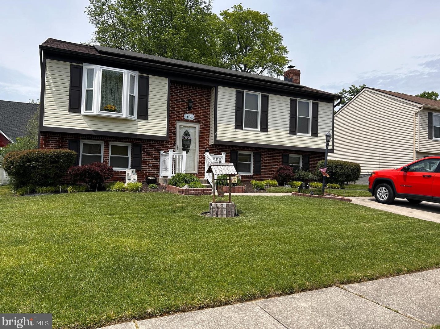 118 Holly Cir, Baltimore, MD 21221-1909